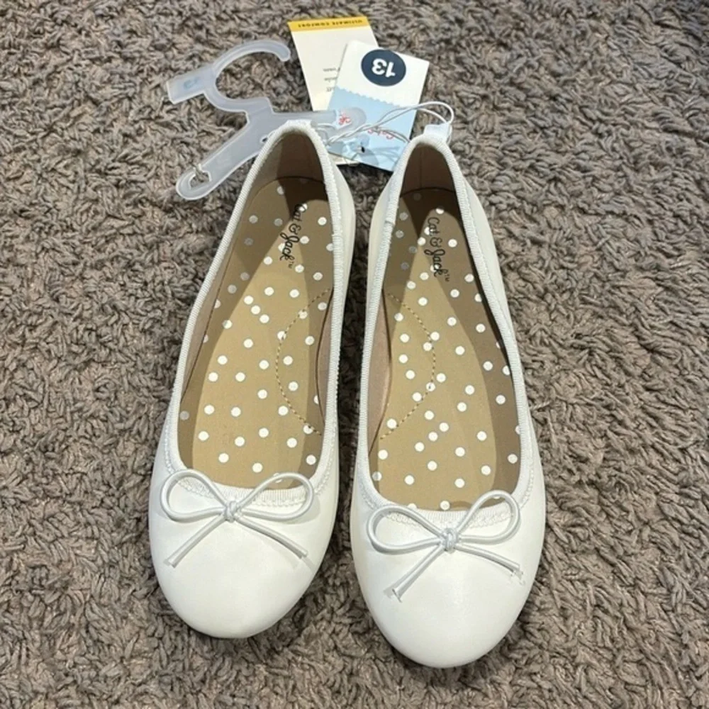 Cat & Jack White Ballet Flats Bow Slip On Dress Shoes Girls Size 13 NWT